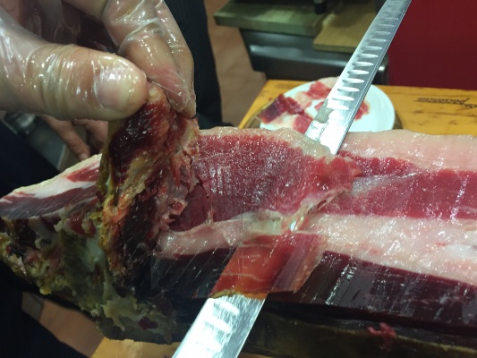El arte de cortar jamón